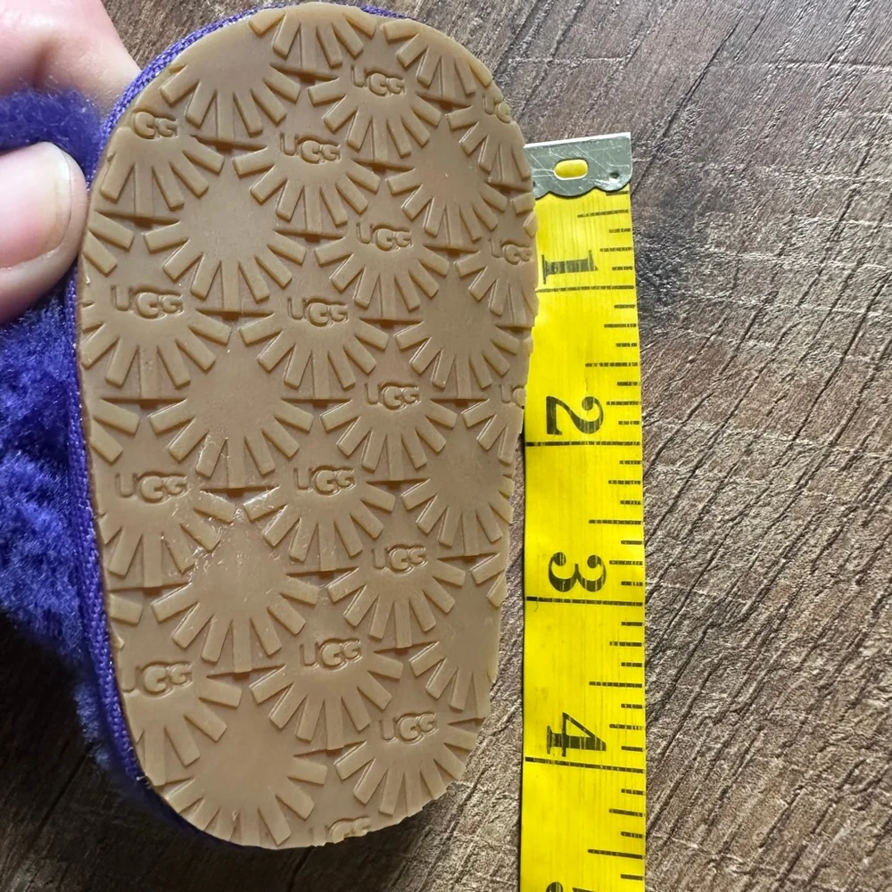 Baby UGG Purple Fluff Yeah Slide Slippers Size 2